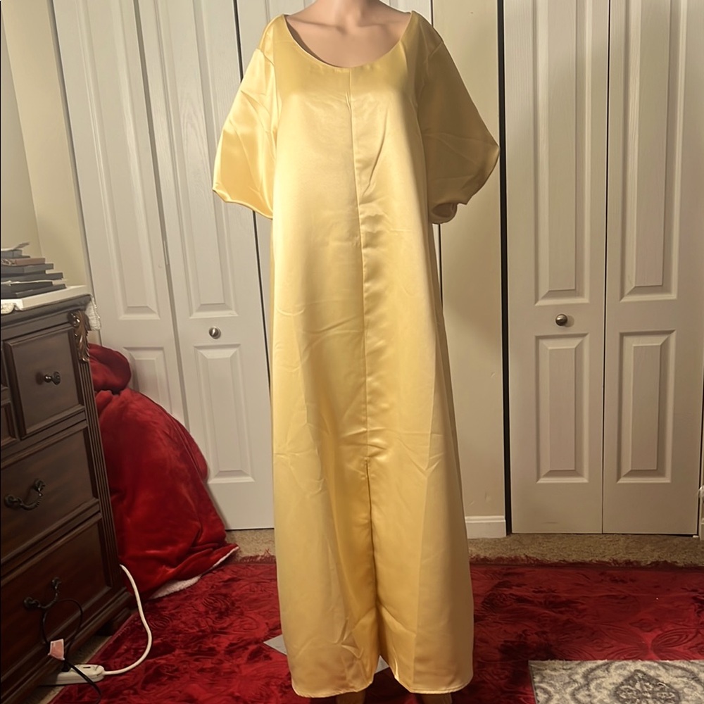 Elegant Gold Maxi Dress
